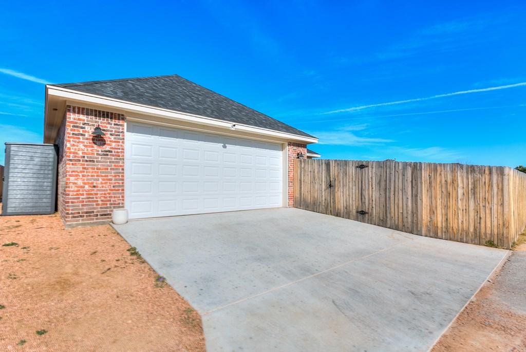 3633 Silver Spur Dr Property Photo 48