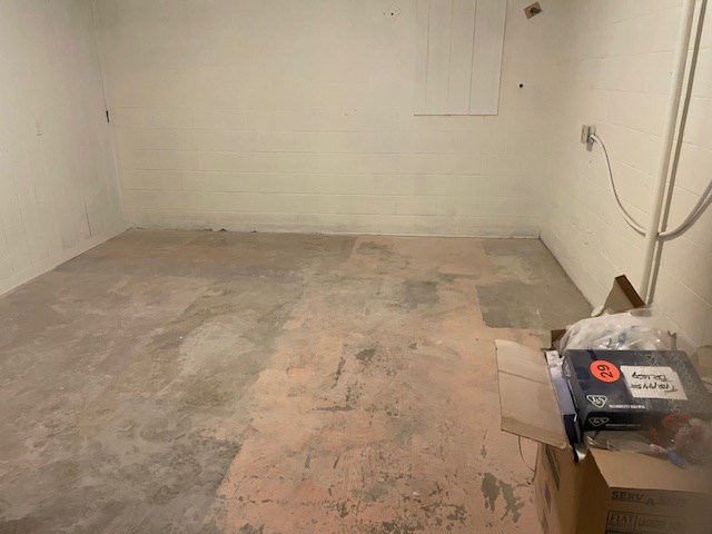 3027 N Chadbourne St Property Photo 5