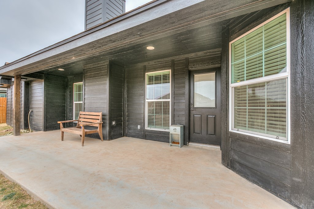 1933 Lamplighter Lane Property Photo 24