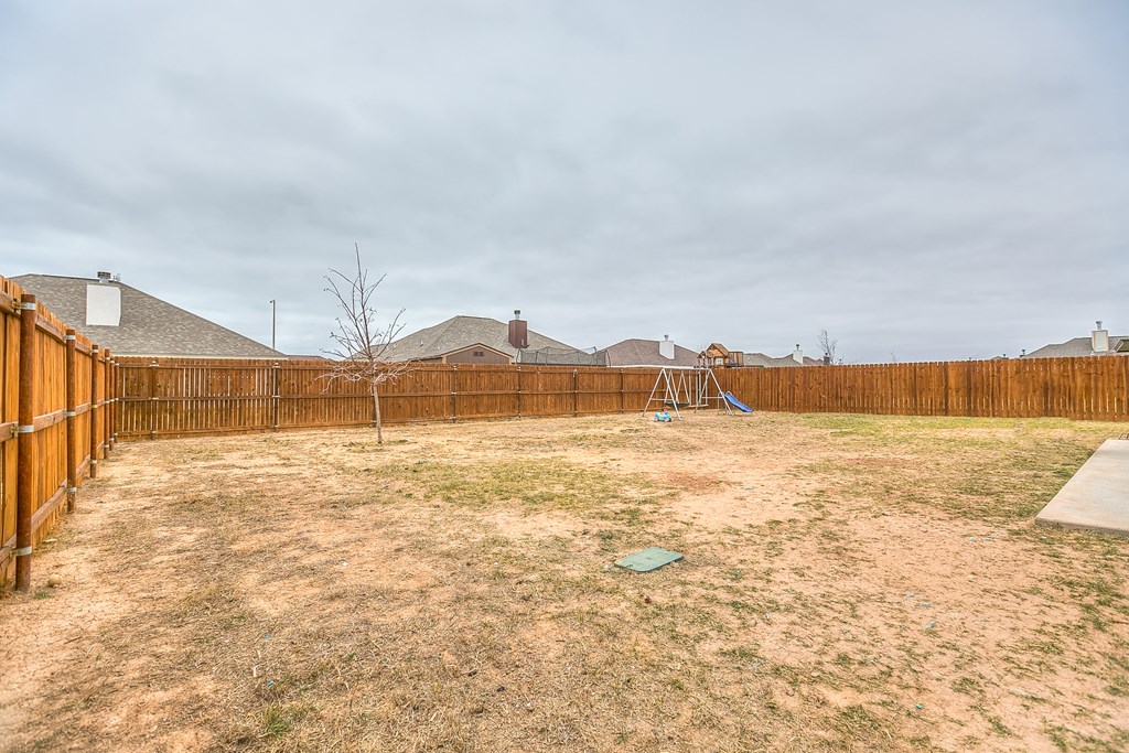 1933 Lamplighter Lane Property Photo 25