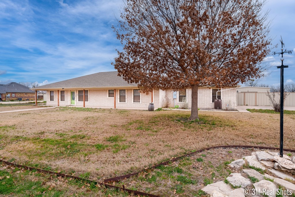 7855 Bison Trail Property Photo 2
