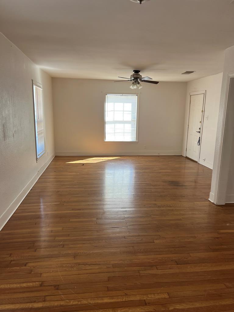 219 La Salle Dr Property Photo 22