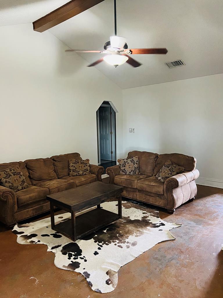 1030 Scott Lane Property Photo 4