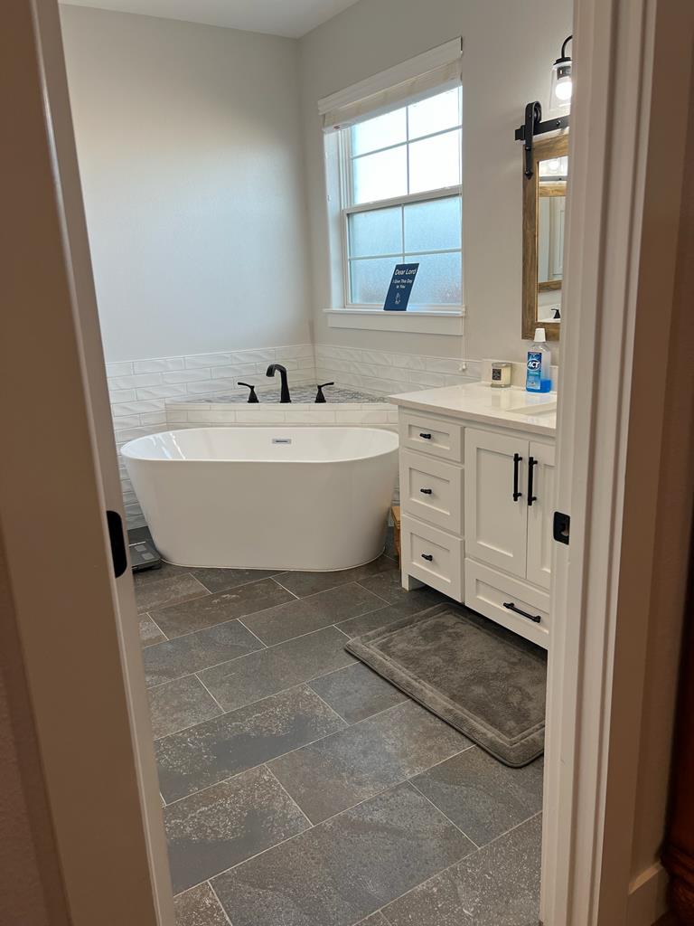 4734 Wolf Creek Dr Property Photo 13