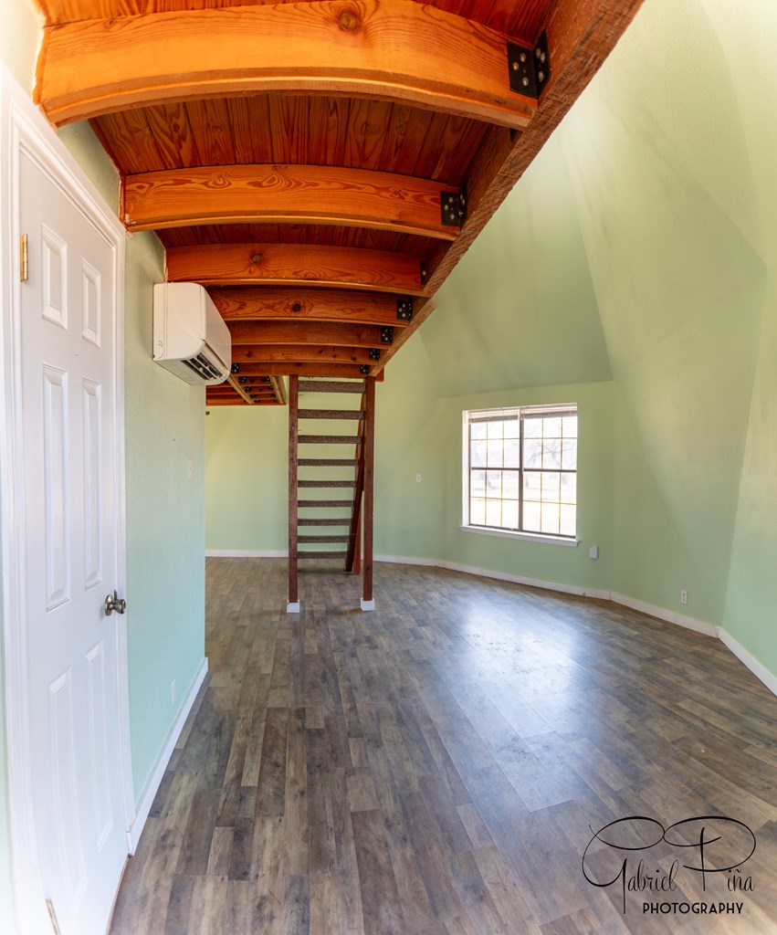 6606 Knickerbocker Rd Property Photo 2