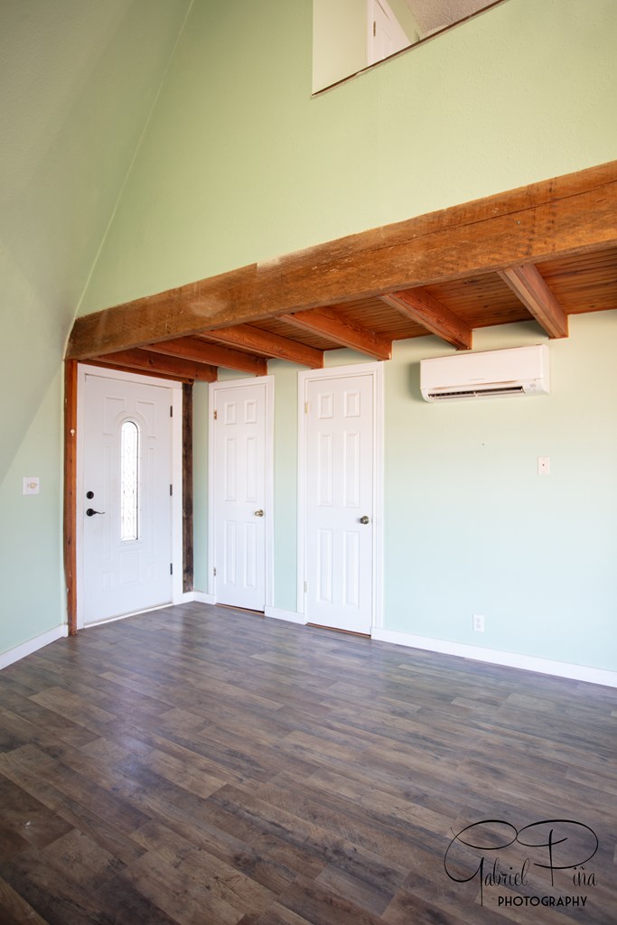 6606 Knickerbocker Rd Property Photo 3