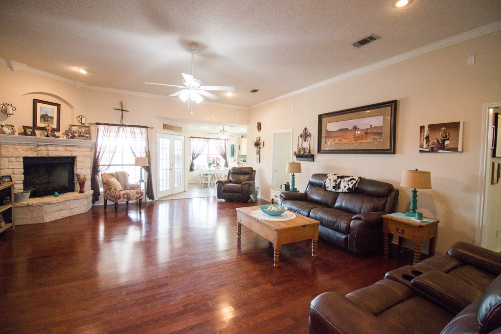 11661 Twin Lakes Lane Property Photo 2