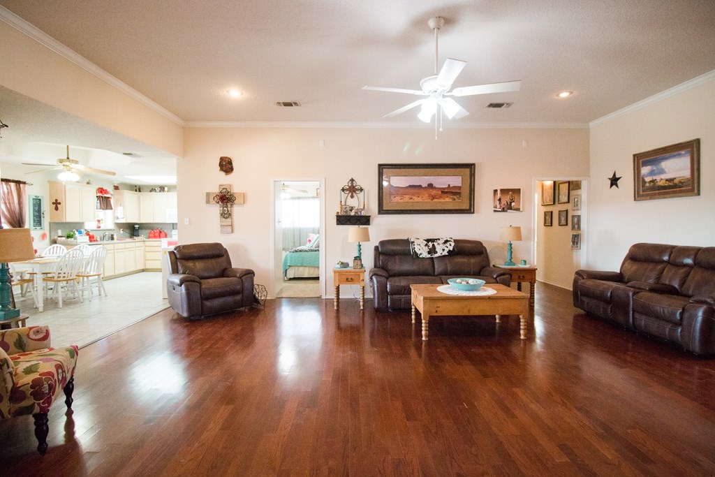 11661 Twin Lakes Lane Property Photo 3