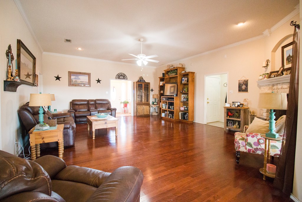 11661 Twin Lakes Lane Property Photo 4