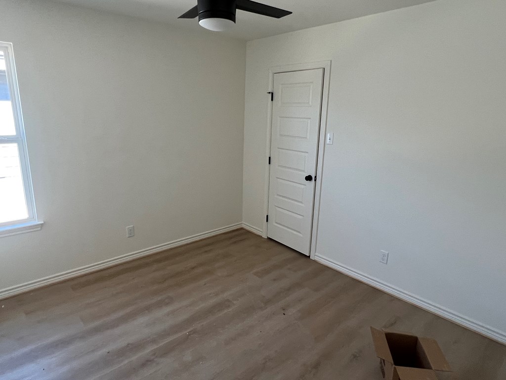 3907 Blum St Property Photo 12