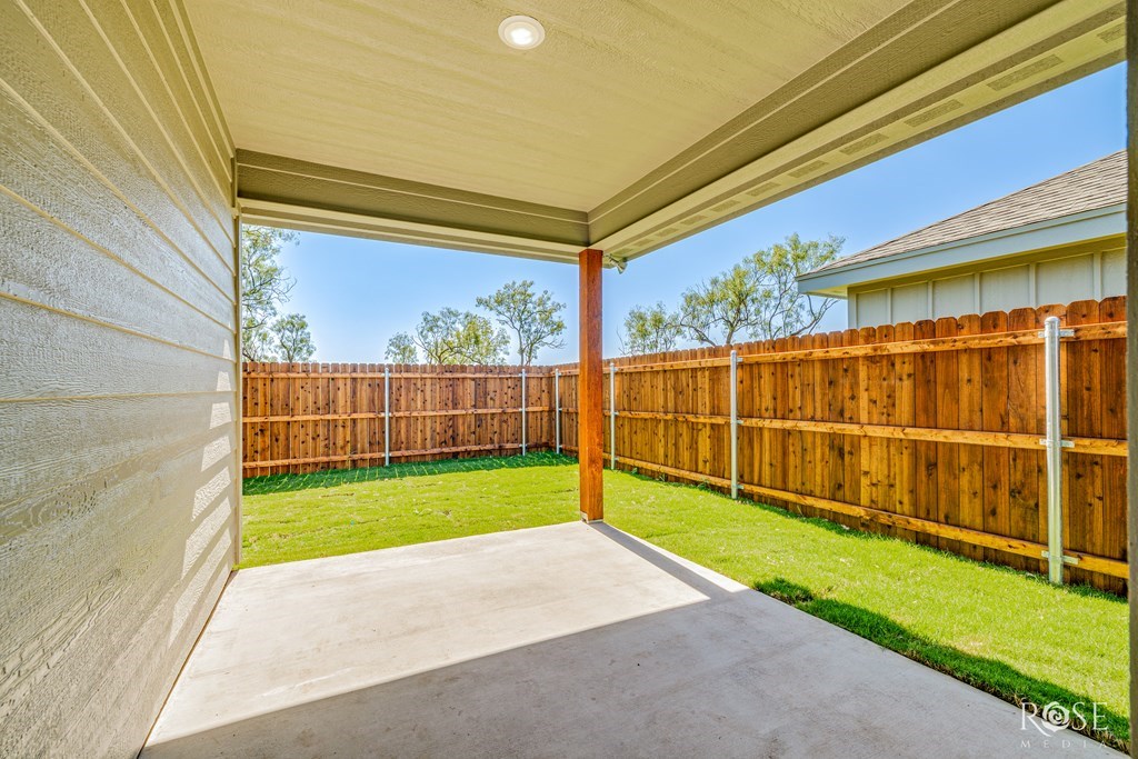 3905 Blum St Property Photo 11