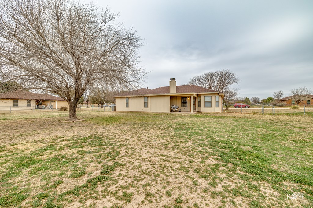 1037 Crickett Lane Property Photo 23