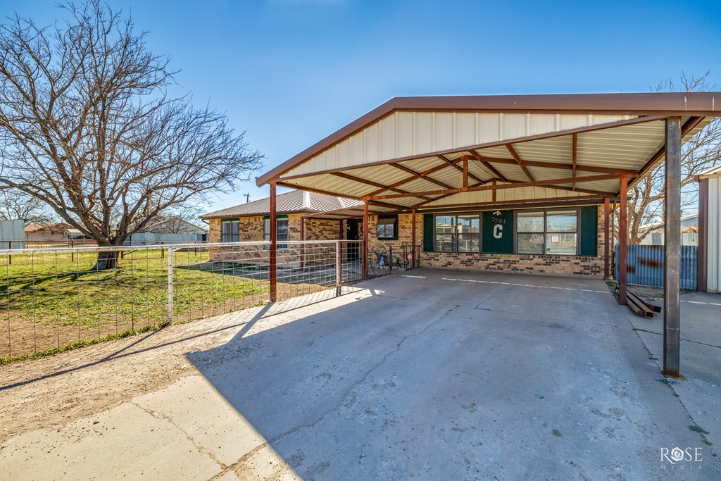 7781 Kildee Trail Property Photo 4
