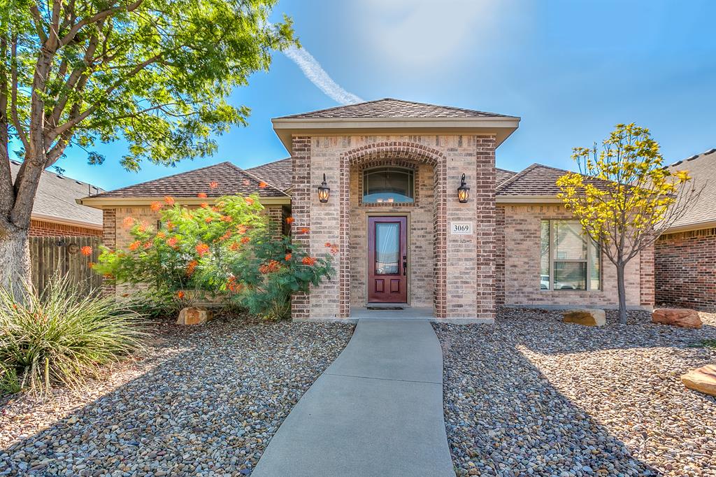 3069 Champions Circle Property Photo 1
