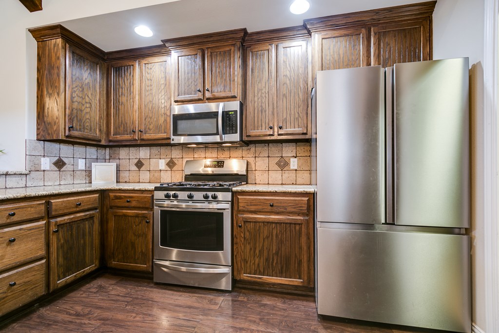 3069 Champions Circle Property Photo 18