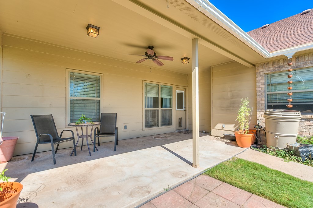 3069 Champions Circle Property Photo 42