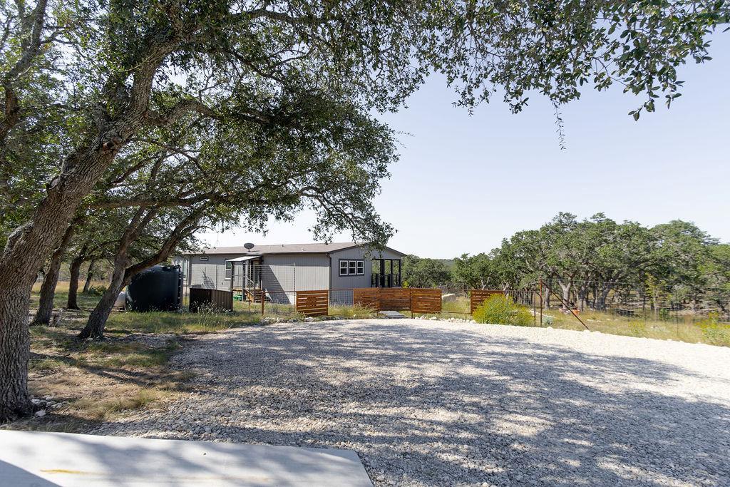 988 W Kc 476 Property Photo 2