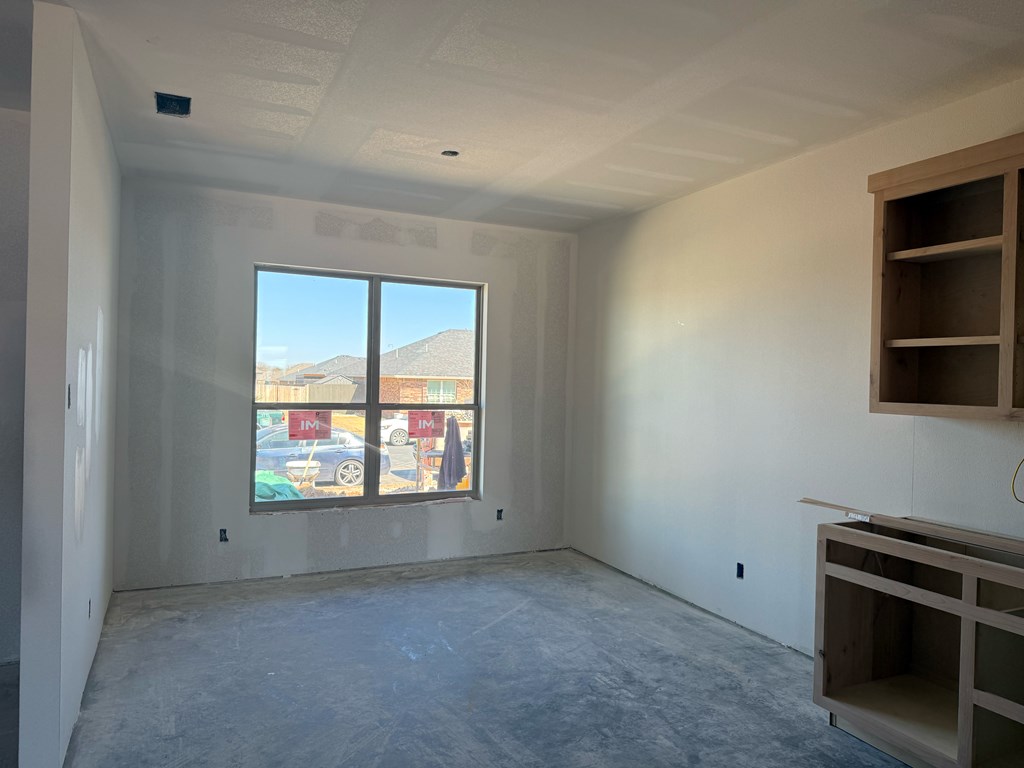 5034 Scarlet Oak Dr Property Photo 6