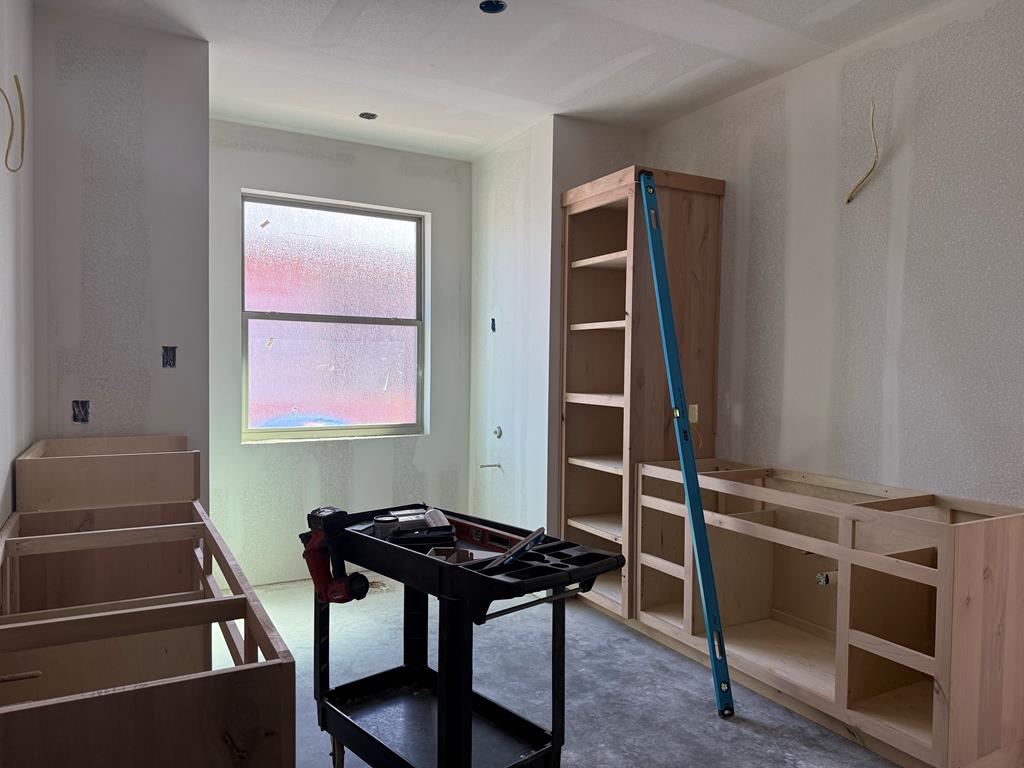 5034 Scarlet Oak Dr Property Photo 8