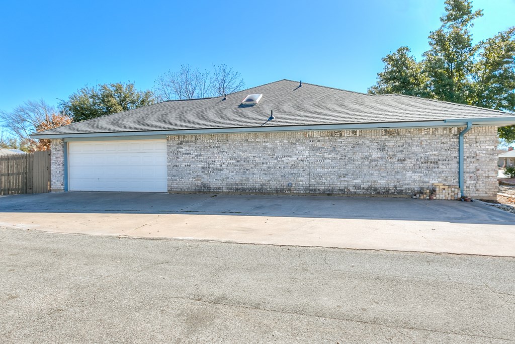 3438 Walnut Hill Dr Property Photo 37