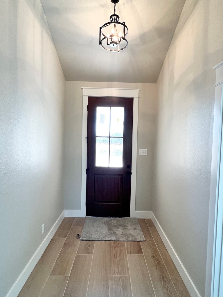 1472 Stone Ledge Lane Property Photo 3