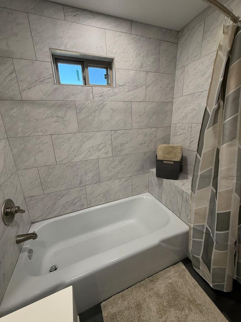 2103 Brown St Property Photo 9