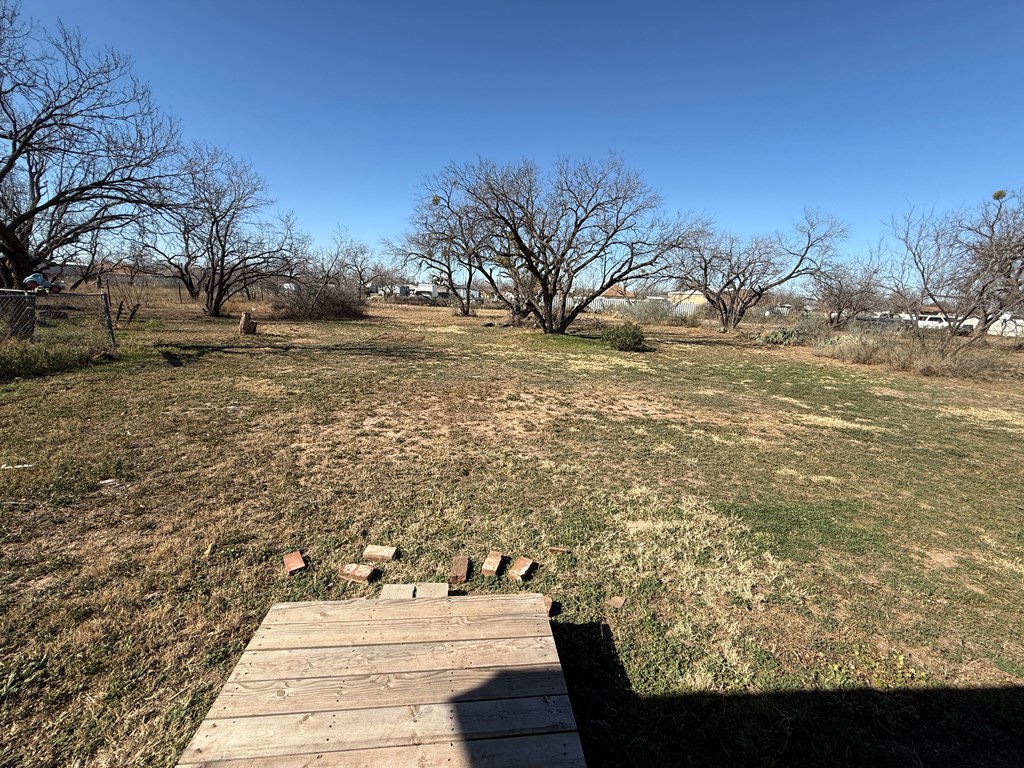 2103 Brown St Property Photo 15