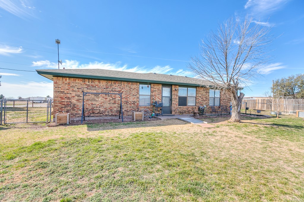 10574 W Grape Creek Rd Property Photo 19