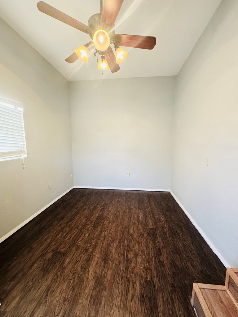 1314 S Jackson Ave Property Photo 14