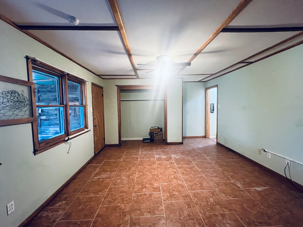 2010 Conchita St Property Photo 7
