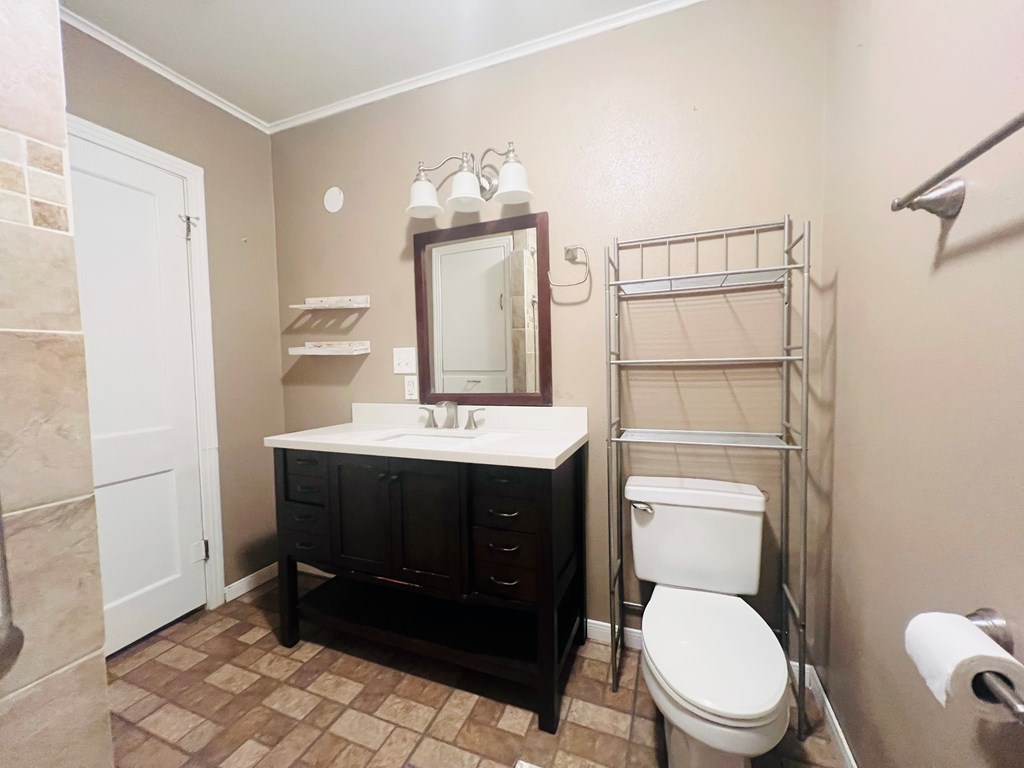 2010 Conchita St Property Photo 9
