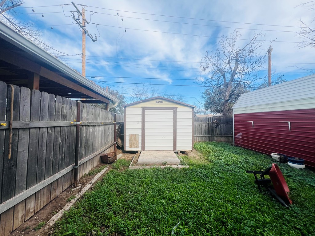 2010 Conchita St Property Photo 24