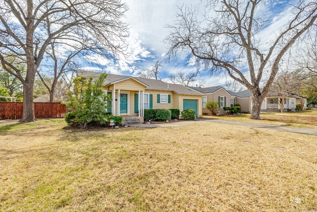 1307 W Ave M Property Photo 3
