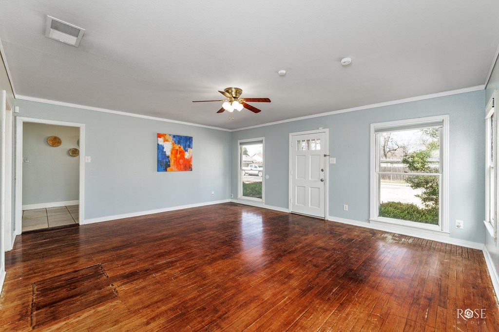1307 W Ave M Property Photo 8