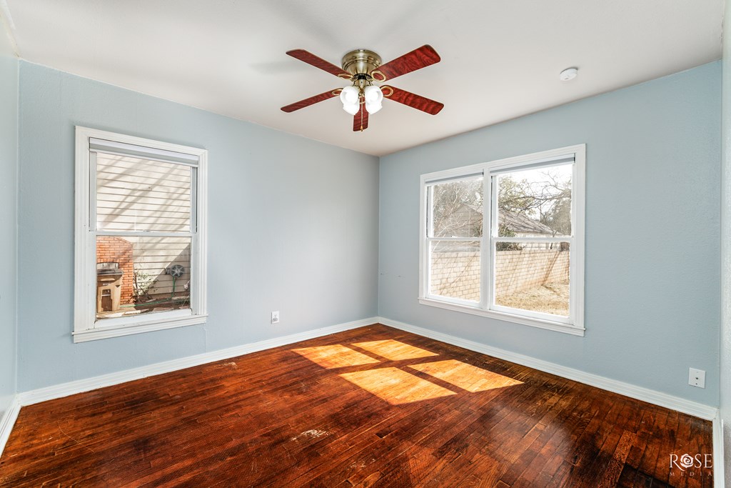 1307 W Ave M Property Photo 14