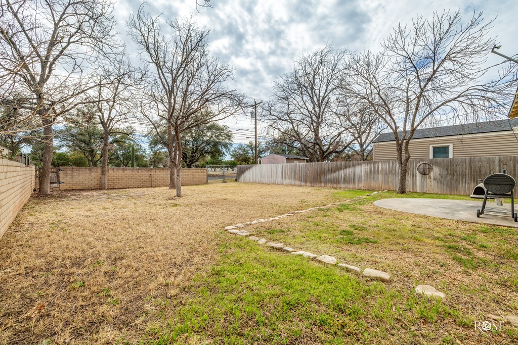 1307 W Ave M Property Photo 23