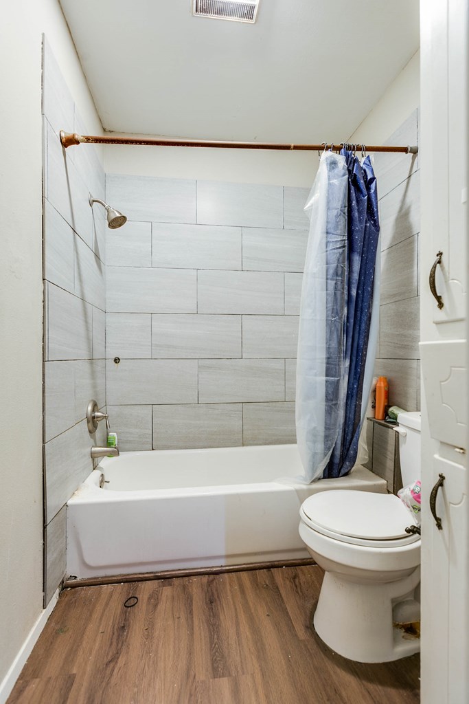 1211 N Garfield St Property Photo 31
