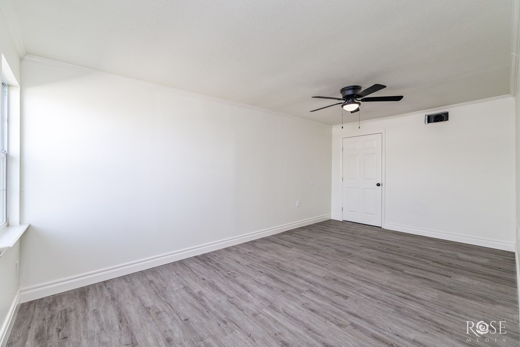 4815 Bowie St Property Photo 19