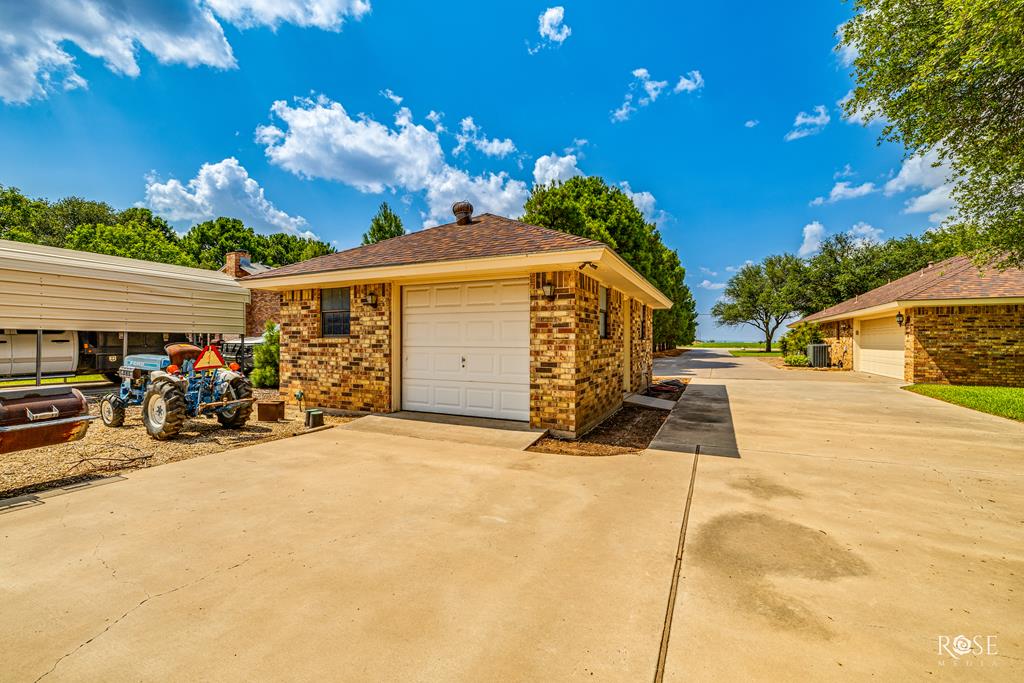 3721 Blumentritt Rd Property Photo 35