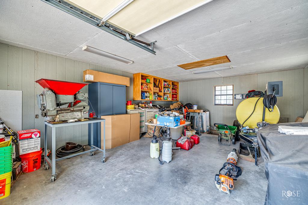 3721 Blumentritt Rd Property Photo 36