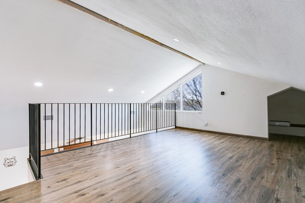 15555 Deer Valley Loop Property Photo 30