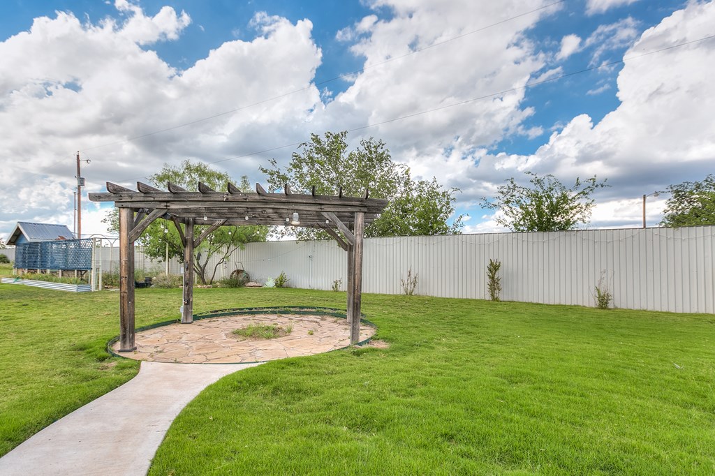 15555 Deer Valley Loop Property Photo 34
