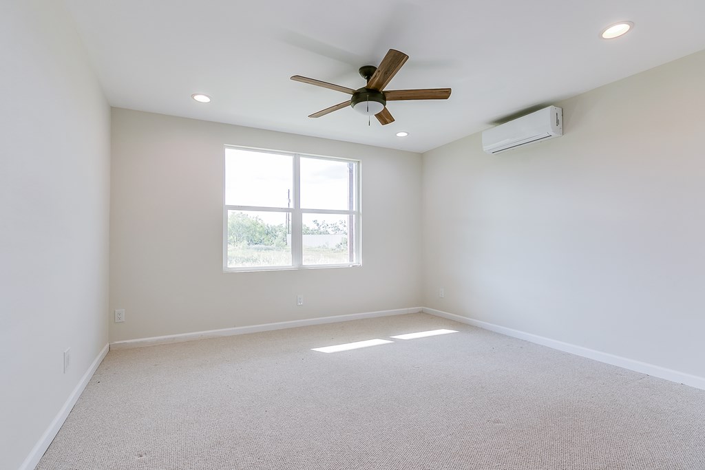 15555 Deer Valley Loop Property Photo 49