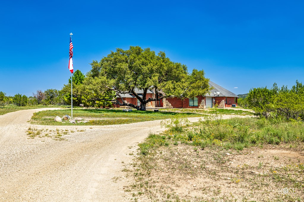 5454 Scenic Bluff Trail Property Photo 3
