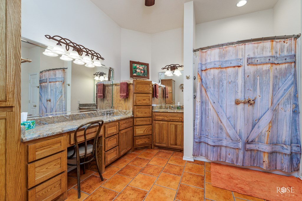 5454 Scenic Bluff Trail Property Photo 16