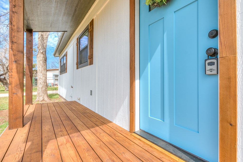 10366 Caribou Trail Property Photo 6