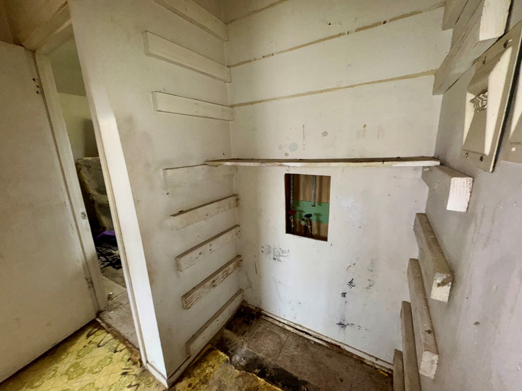 2205 Stanton St Property Photo 11