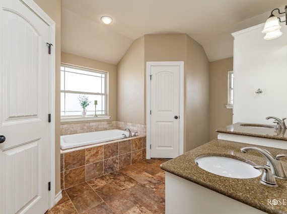 8041 Bison Trail Property Photo 16