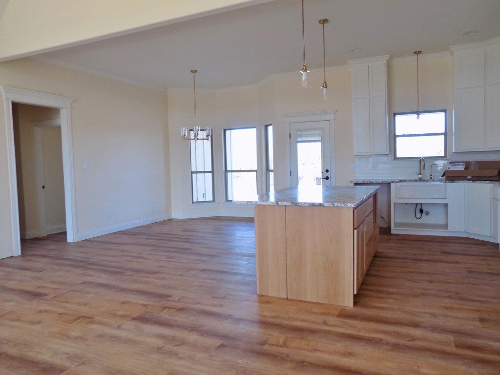 2922 Reindeer Run Property Photo 3