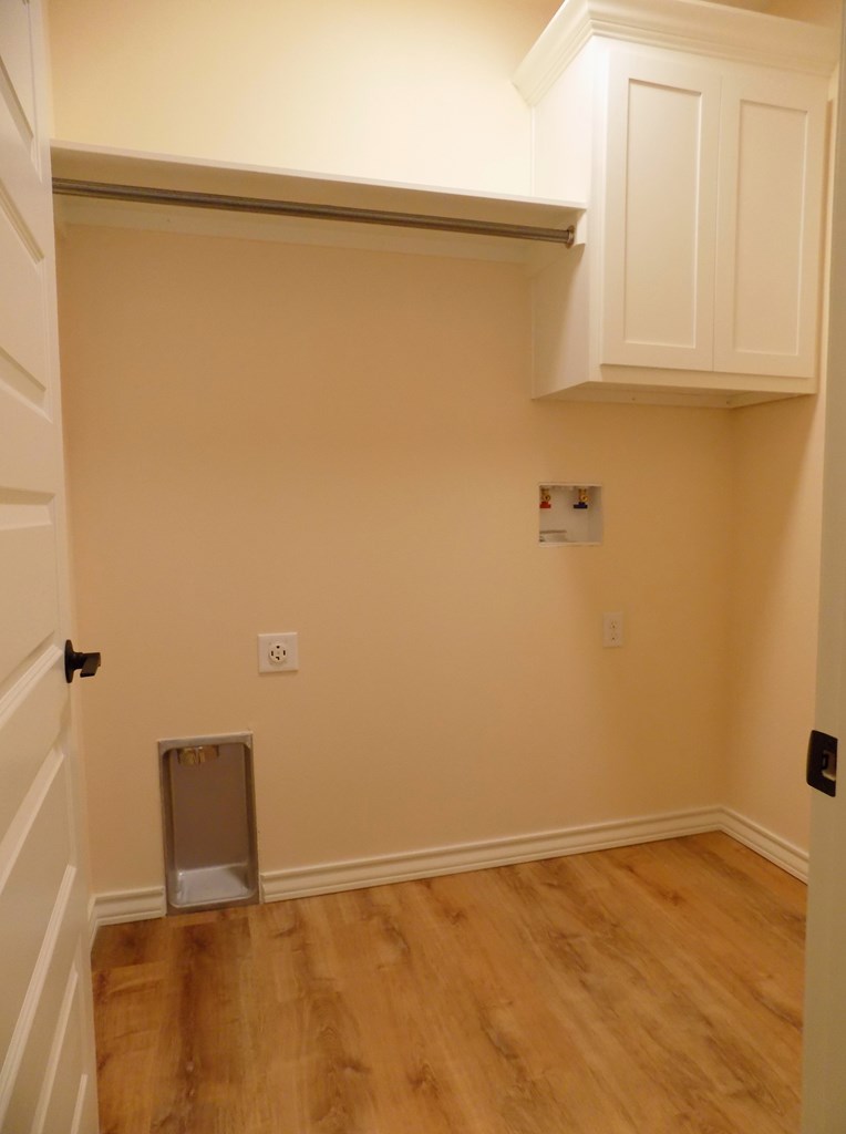 2922 Reindeer Run Property Photo 13